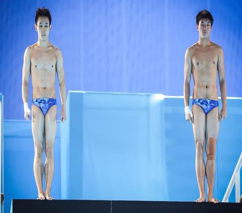 陕西队白钰鸣杨昊摘得全运会男子双人10米跳台冠军