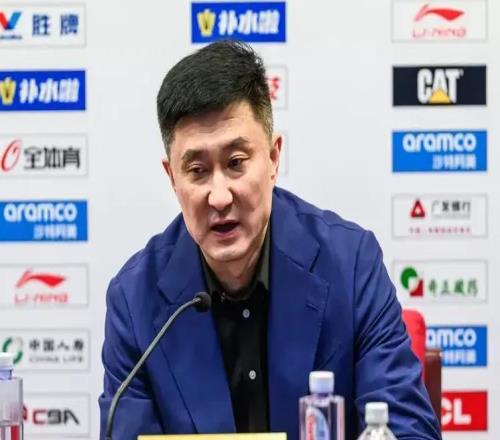 杜鋒大吐苦水:2人有傷太困難,媒體人吐槽:沒傷有籃的你卻不用