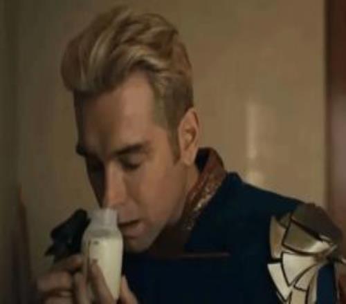 母乳癖深入人心祖國人演員自曝:粉絲總給我送牛奶