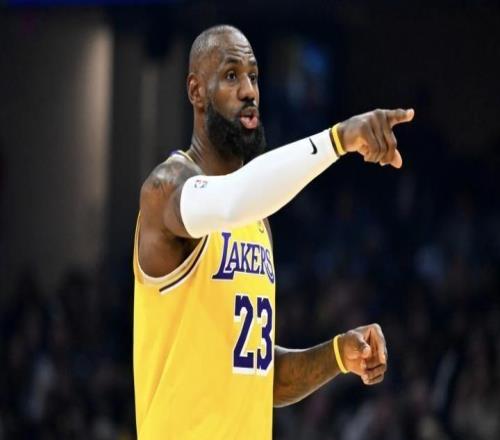 丹尼格林:就因为是詹姆斯和湖人夺冠,外界长期黑园区冠军