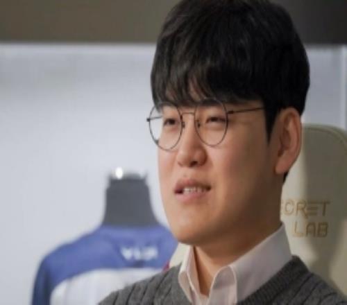 国外网友看Gumayusi离开T1:T1Viper组梦之队你们在干什么