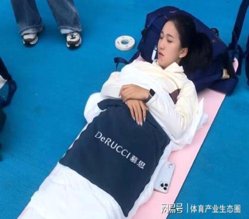 “劳模小孩姐”双冠封神！16岁陈妤颉创历史慕思护航少年飞人