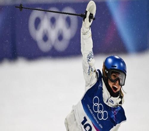 谷爱凌大跳台摘银创纪录：让世界看到我敢上场已是金牌