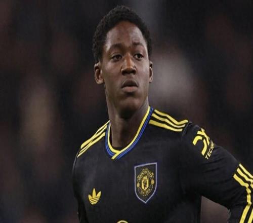 有实力却得不到重用,曼联球迷对中场天才处境感到难以置信