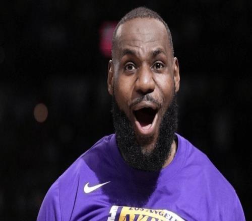 只差50場，NBA神級(jí)紀(jì)錄誕生！都以為你要退役，你卻“玩弄”球迷