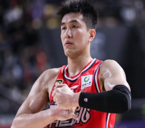 郭艾伦展望新赛季:一转身开启第16季上次参赛还是11个月前