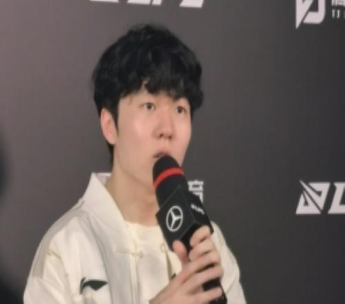 感謝對手自縛手腳！Rookie：他拿小炮我會苦惱他拿維克托我能治