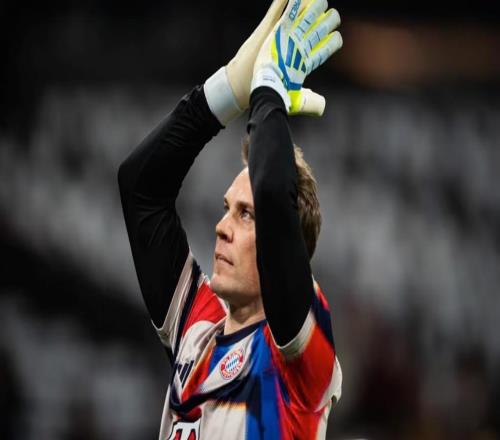 40岁11天，，，，，，，，诺伊尔成为欧冠历史出战14决赛第四年长的球员