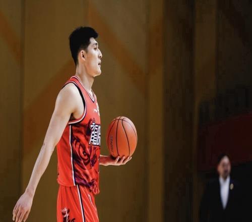 2人地域歧视+破坏民族团结CBA处罚不公网友:偏袒中国男篮队长