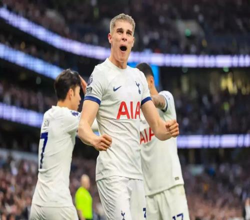 皇马防线告急!英超两大顶级中卫进入引援雷达