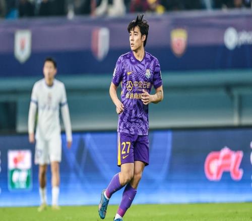 中超史上首秀最快进球!他整个赛季仅获一次替补,颜值成关注焦点