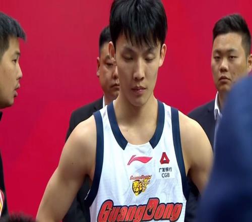 惨败江苏后!杜锋拒绝下课,放弃沪粤大战,离开广东队参加活动!