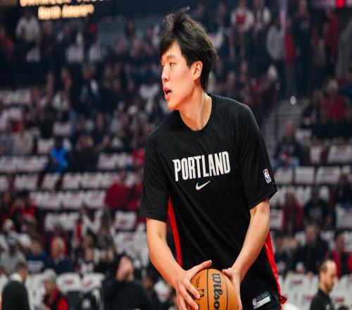 队记:考虑到杨瀚森在G联赛的表现,他有望参加全明星新秀赛