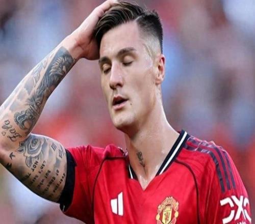 曼联锋线换人换了个寂寞球迷对7370万镑前锋十分不满