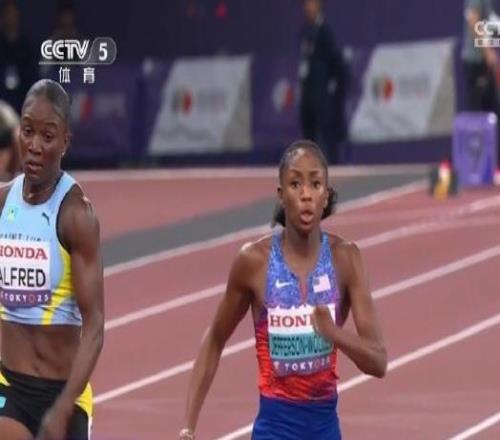 世锦赛女子100米：杰斐逊伍登10秒61打破赛会纪录，夺得金牌