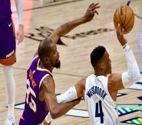 还有3天，还差23天！底薪360万也没了！NBA昔日超巨该退役了