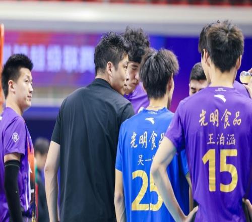 有惊喜有遗憾也有收获，错失冠军的上海男排在波折中成长
