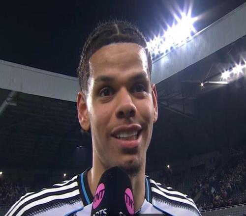 奥苏拉:我昨天在训练中就一直在练内切射门,努力得到了回报