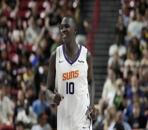 格雷森阿倫：馬盧阿奇指揮防守覆蓋的能力已達到NBA級別
