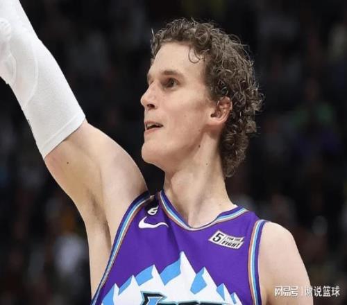 美媒支招湖人交易29+8球星,里夫斯成主要筹码,还送三将+首轮