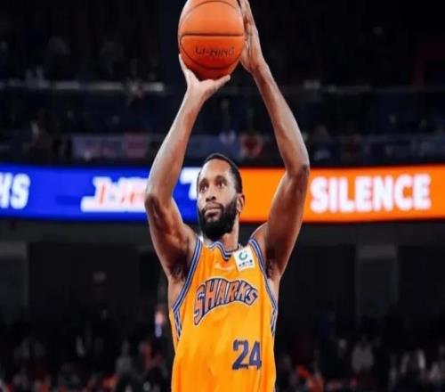 上海113104广东晋级四强球员评价:5人优秀,3人及格,4人低迷