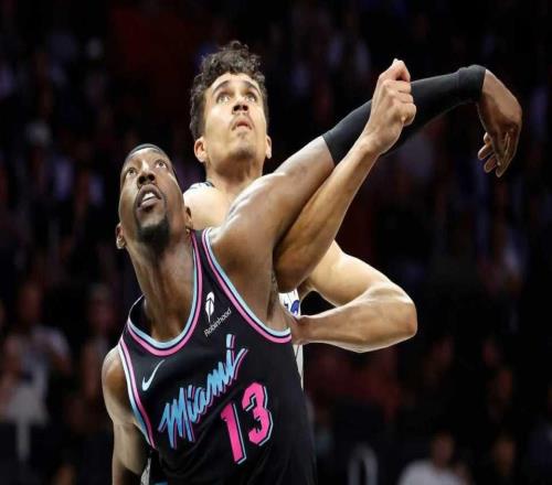 拒22分逆转!魔术7连胜五杀终结热火7连胜阿德巴约20+7