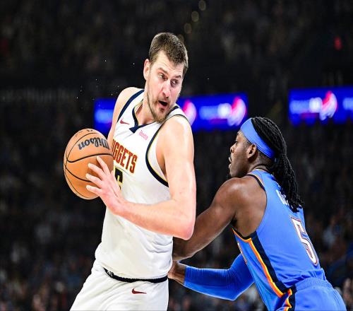 雷霆送湖人大礼！看到约基奇变数据刷子，让人担忧东契奇的巅峰期