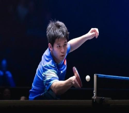 林詩棟40戰勝邱黨，晉級WTT瑞典站四強將對陣西蒙高茨