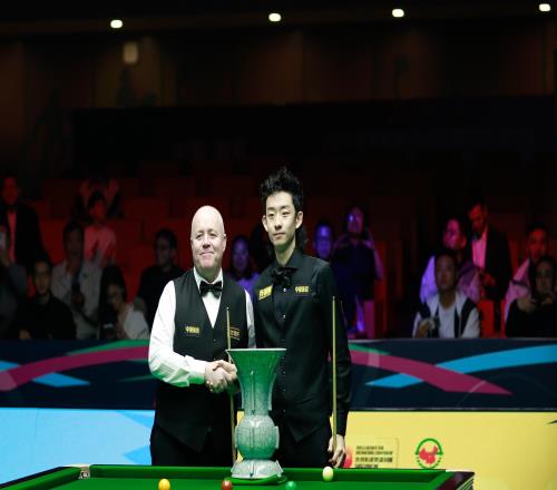 2025斯諾克國錦賽決賽第一階段：吳宜澤暫54領(lǐng)先希金斯