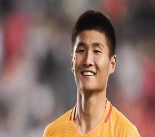 國足新集訓(xùn)名單出爐，邵佳一征召3人引發(fā)大爭議，一人入選最荒謬