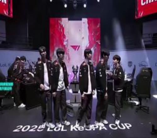 去年在JDG简直是地狱三赛段!Peyz重返LCK后直接和T1拿下首个冠军!