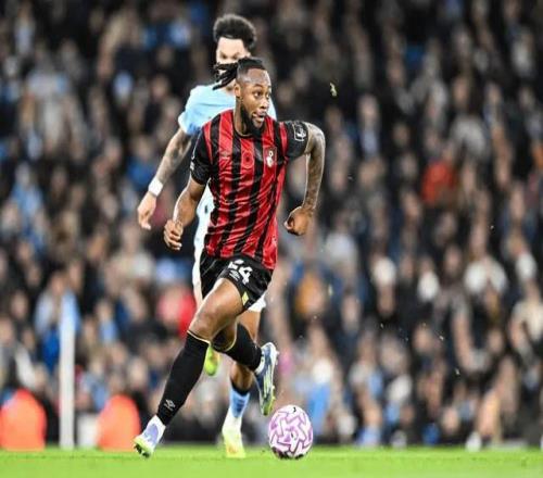 6500万英镑!曼城欲冬窗强挖英超当红边锋补强阵容与枪手掰手腕