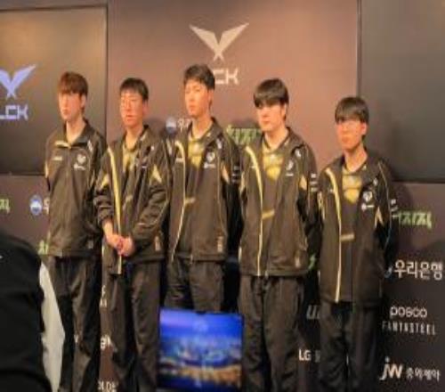 Gen.G赛后群访Ryu教练：现在队伍的氛围算不上特别好