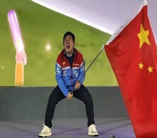 张雪:那个追着电视台跑了100公里的少年,用了20年干掉日本制造