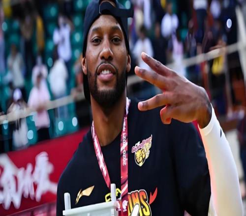 恭喜!广东队3连冠功勋球员,拿到了一份新的合同