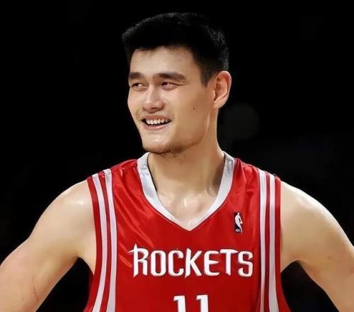 姚明与姚黑:为何爱他的人和恨他的人一样疯狂