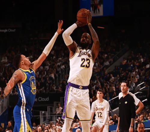 狂胜28分!湖人双杀勇士,詹姆斯创6大神迹,东契奇26+8格林卧底