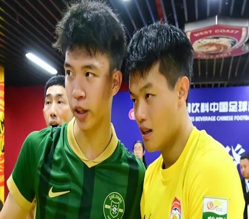 中国男足涌现一位悍将,年仅20岁,名宿盛赞:他是国家队未来主力