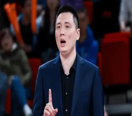 胜吉林采访！满意全队发挥，回应冲冠将目标定在争四，弗格展情商