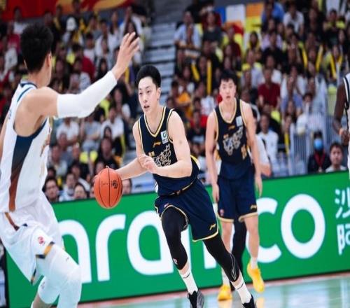 广东42分大胜后迎一不利北京山东全赢球了:11冠王恐被踢出四强