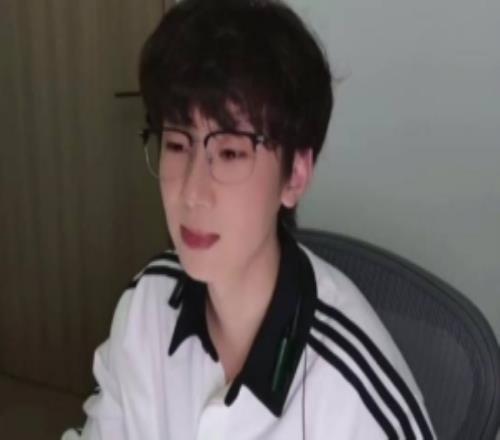 Baolan：烏茲最後奪冠就是來一個莫名其妙CS輸決賽概率也不是0啊