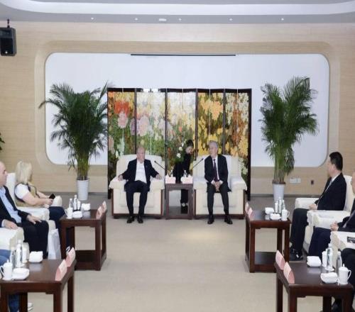 南京马拉松鸣枪,希腊马拉松市政府代表团来访