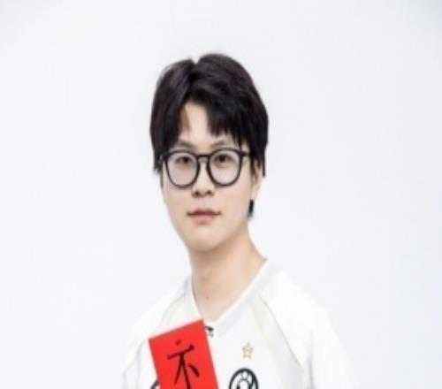 Meiko更新动态：恭喜iG晋级淘汰赛，祝大家小年快乐