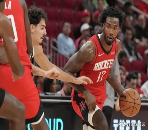 火箭遭遇雙重打擊，12+6前鋒腳踝扭傷缺陣，一數(shù)據(jù)斷崖式下滑