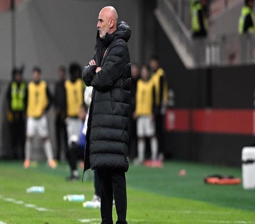 中超三連冠伴隨亞冠全年不勝，海港距離“王朝”還差很遠(yuǎn)