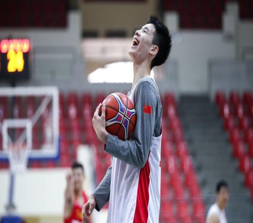 天天都哭郭昊文与赵柏清对喷的背后:除绯闻还有1事让他焦虑