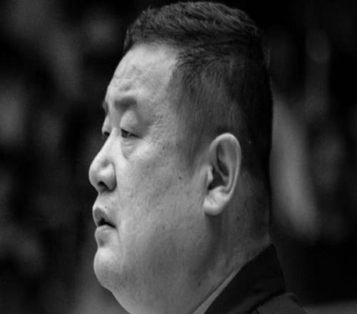 哀悼！青島男籃訃告：徐長(zhǎng)鎖因病醫(yī)治無(wú)效去世，享年54歲