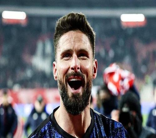 吉鲁连续8次对维拉都进球,30岁后35场欧联杯斩19球5助攻