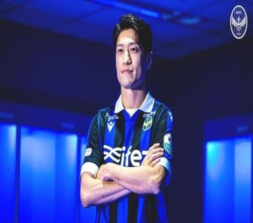 官方:37岁韩国前国脚李清龙加盟K联赛升班马仁川联