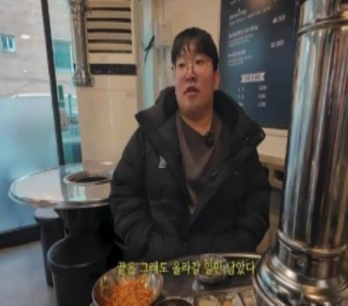 HLE辅助Delight：倒数第一很好进步啊，已经没有后退的空间了